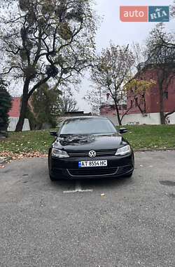 Седан Volkswagen Jetta 2013 в Івано-Франківську