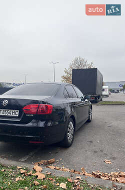 Седан Volkswagen Jetta 2013 в Івано-Франківську