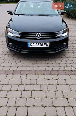 Седан Volkswagen Jetta 2015 в Киеве