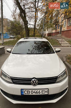 Седан Volkswagen Jetta 2012 в Чернігові