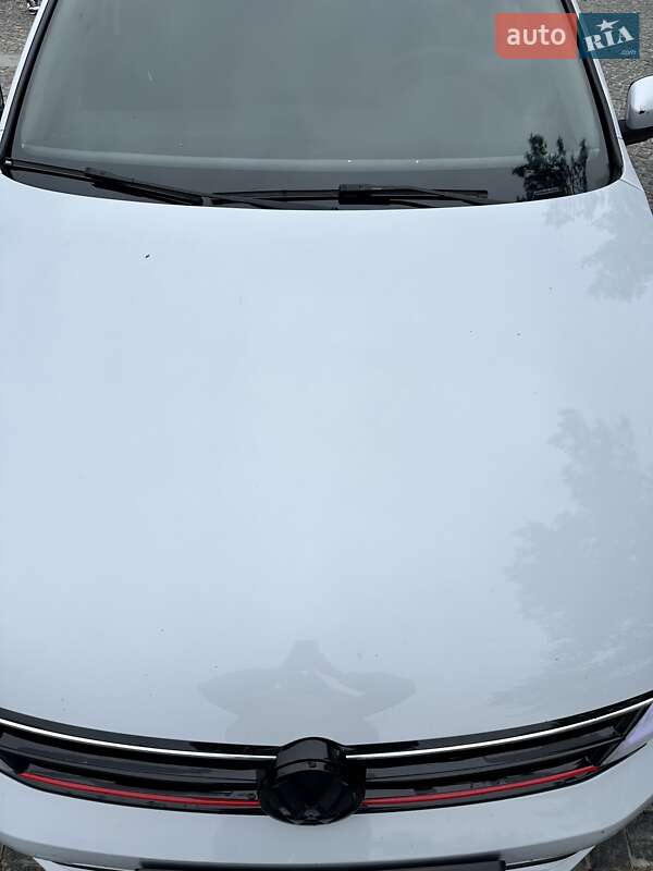 Седан Volkswagen Jetta 2017 в Киеве