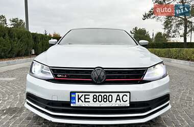 Седан Volkswagen Jetta 2017 в Киеве