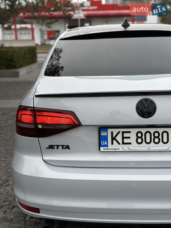 Седан Volkswagen Jetta 2017 в Киеве