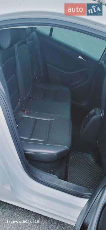 Седан Volkswagen Jetta 2014 в Киеве