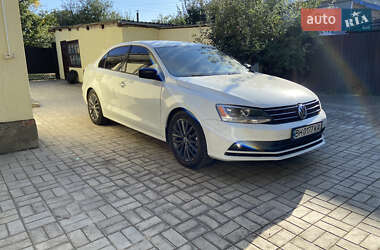 Седан Volkswagen Jetta 2016 в 