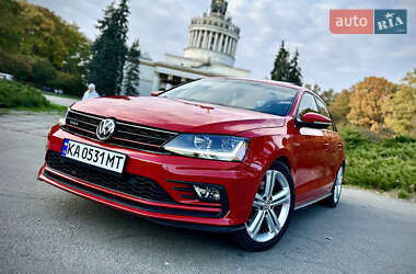 Седан Volkswagen Jetta 2017 в Киеве