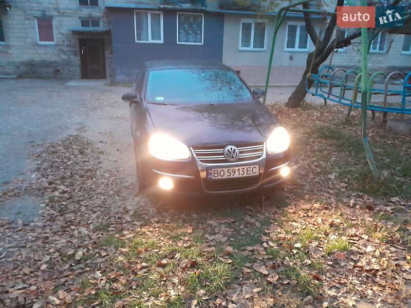 Седан Volkswagen Jetta 2008 в Тернополе