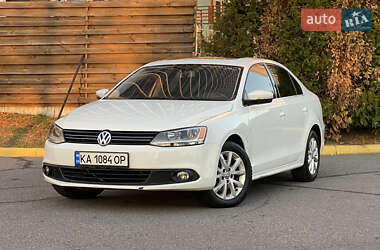 Седан Volkswagen Jetta 2013 в Києві