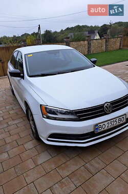 Седан Volkswagen Jetta 2014 в 
