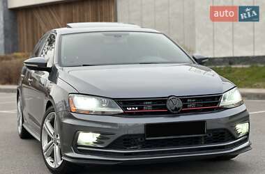 Седан Volkswagen Jetta 2016 в Киеве