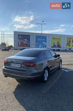 Седан Volkswagen Jetta 2017 в Черновцах