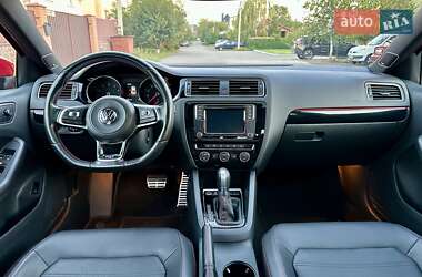 Седан Volkswagen Jetta 2017 в Киеве