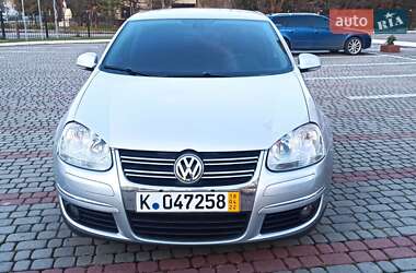 Седан Volkswagen Jetta 2010 в Богородчанах