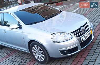 Седан Volkswagen Jetta 2010 в Богородчанах