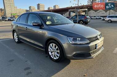 Седан Volkswagen Jetta 2013 в Киеве