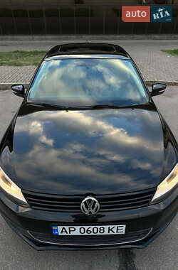 Седан Volkswagen Jetta 2011 в 