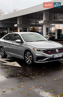 Седан Volkswagen Jetta 2019 в Киеве