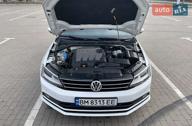Седан Volkswagen Jetta 2016 в 