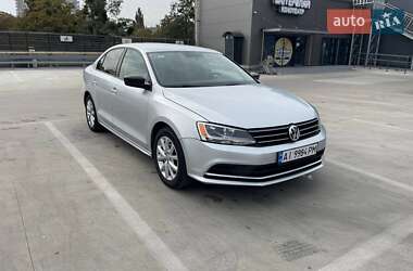 Седан Volkswagen Jetta 2015 в 