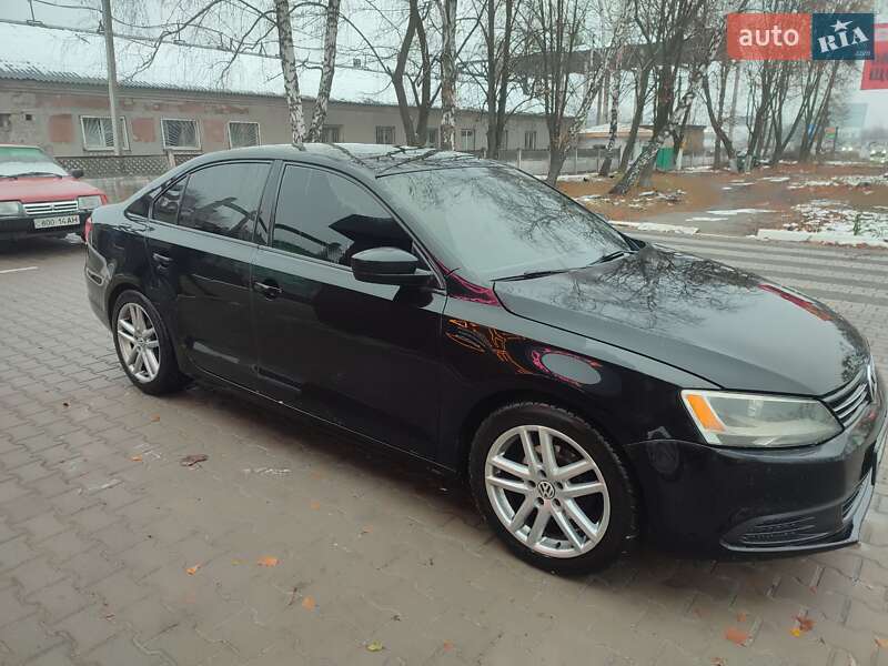 Седан Volkswagen Jetta 2014 в Киеве