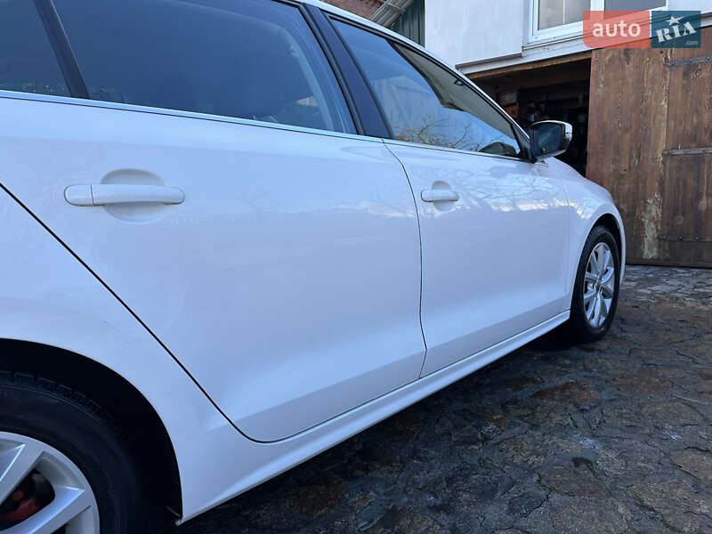 Седан Volkswagen Jetta 2012 в Вінниці