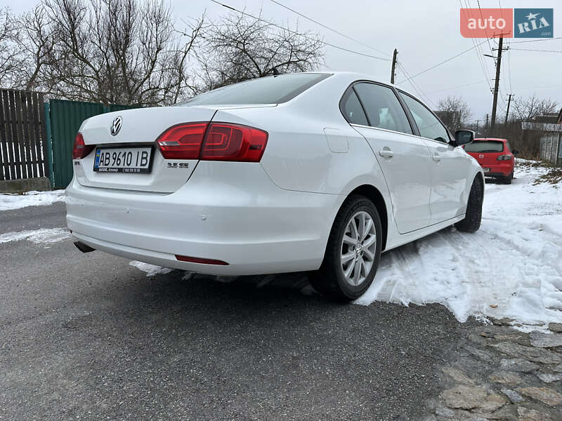 Седан Volkswagen Jetta 2012 в Вінниці