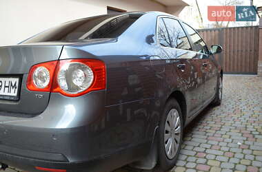 Седан Volkswagen Jetta 2009 в Львове