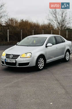 Седан Volkswagen Jetta 2008 в Виннице