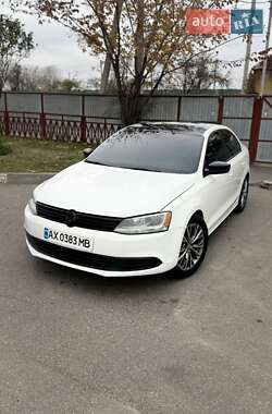 Седан Volkswagen Jetta 2012 в Києві