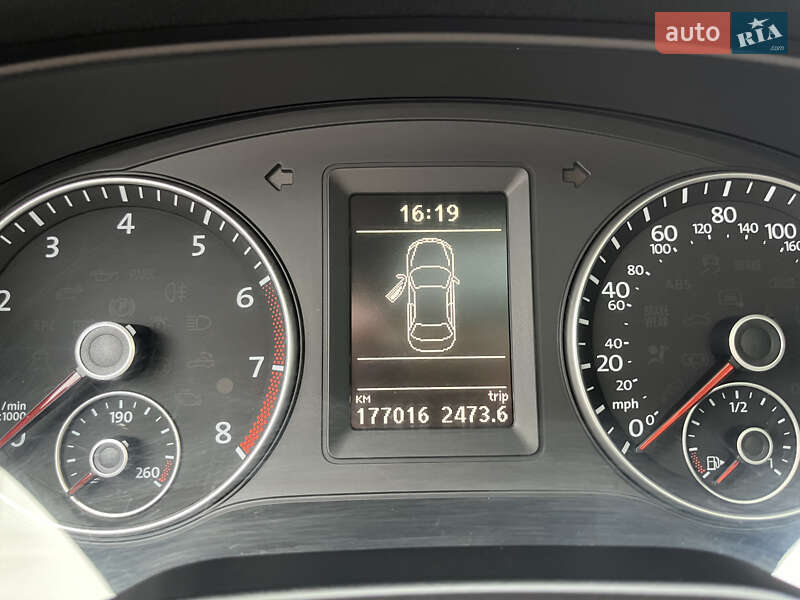 Седан Volkswagen Jetta 2012 в Запоріжжі