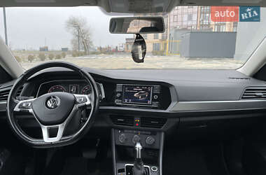 Седан Volkswagen Jetta 2019 в Черкассах