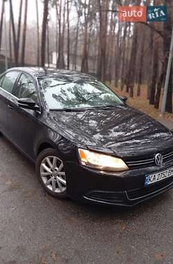 Седан Volkswagen Jetta 2012 в Києві