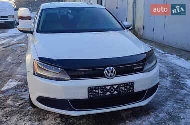 Седан Volkswagen Jetta 2013 в Львове