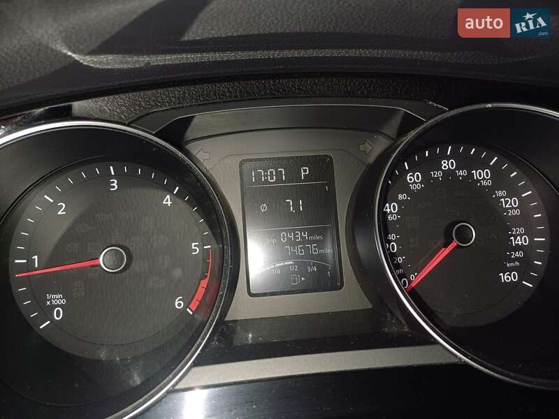 Седан Volkswagen Jetta 2014 в Львове
