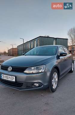 Седан Volkswagen Jetta 2012 в Чернигове