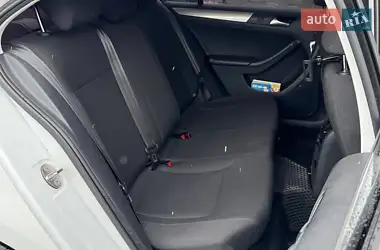 Volkswagen Jetta 2016