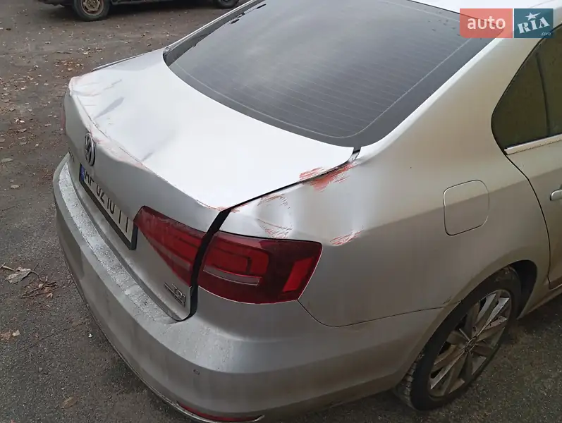 Седан Volkswagen Jetta 2014 в 