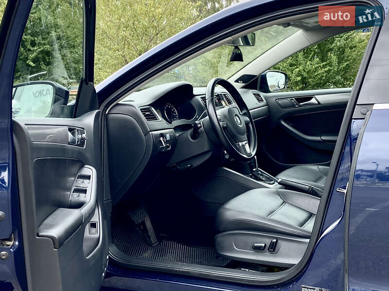 Volkswagen Jetta 2014
