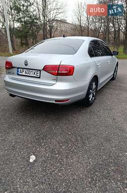 Седан Volkswagen Jetta 2015 в Запорожье