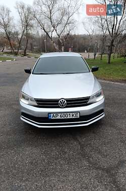 Седан Volkswagen Jetta 2015 в Запоріжжі