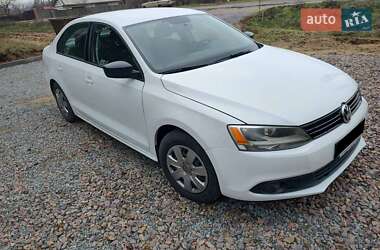 Седан Volkswagen Jetta 2014 в Саврані