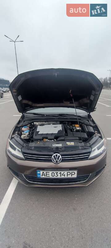 Седан Volkswagen Jetta 2014 в Новомосковске