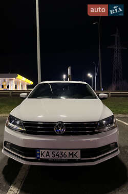 Седан Volkswagen Jetta 2016 в Києві