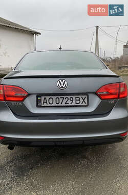 Седан Volkswagen Jetta 2011 в Виноградове