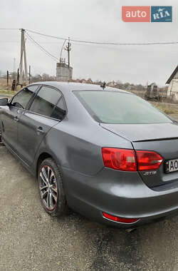 Седан Volkswagen Jetta 2011 в Виноградове