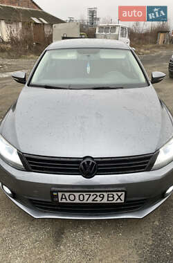 Седан Volkswagen Jetta 2011 в Виноградове