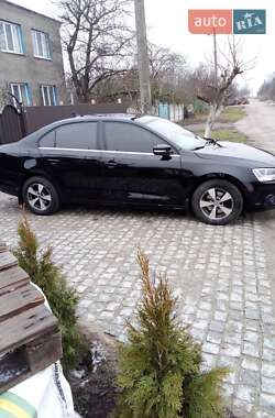 Седан Volkswagen Jetta 2012 в Коростышеве