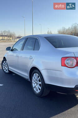 Седан Volkswagen Jetta 2008 в Вінниці