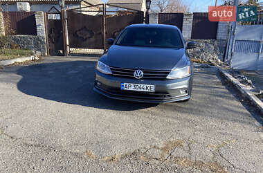 Седан Volkswagen Jetta 2015 в Запоріжжі