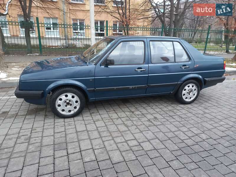 Седан Volkswagen Jetta 1988 в Львові